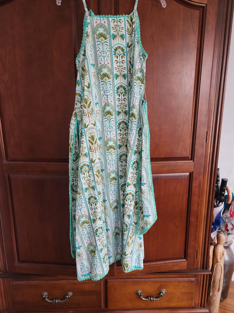 crown & ivy Mint Green Floral Midi Sundress with Spaghetti Straps